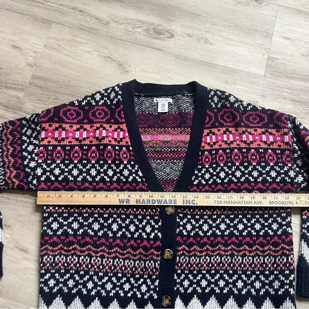 cupcakes & cashmere Geometric Cardigan - Pink and Black - Picture 4 of 5